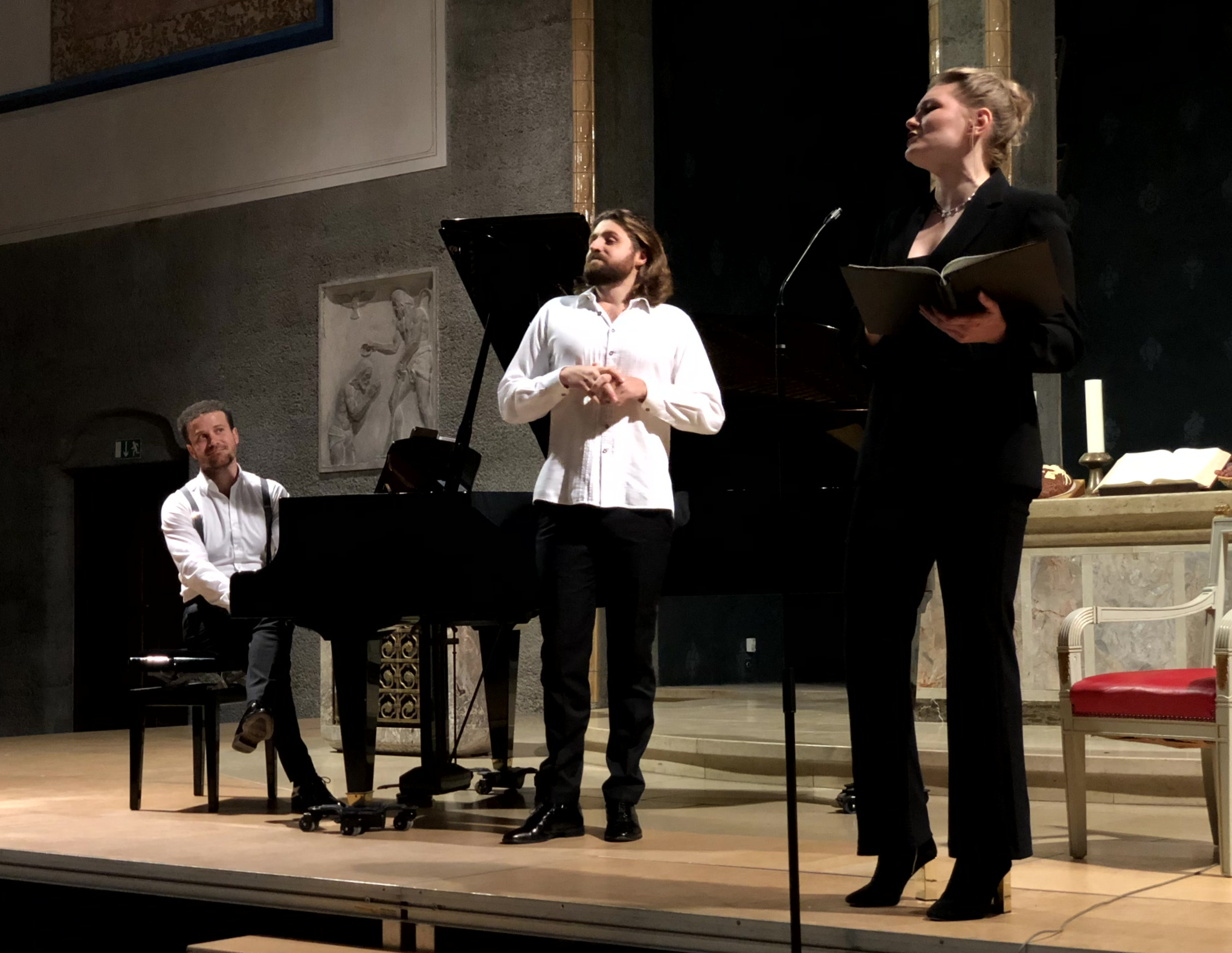 Ammiel Bushakevitz (Klavier), Konstantin Krimmel (Bariton) und Maren Ulrich (Rezitation)